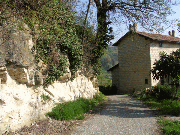 Affioramento di tufo
