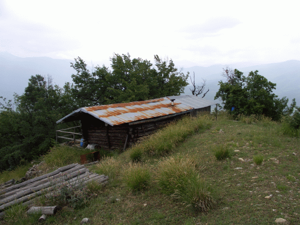 Il ricovero in legno sul Poggio (mt. 853)