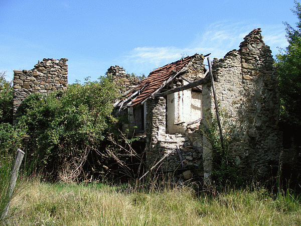 I ruderi della Cascina Ferriere superiore