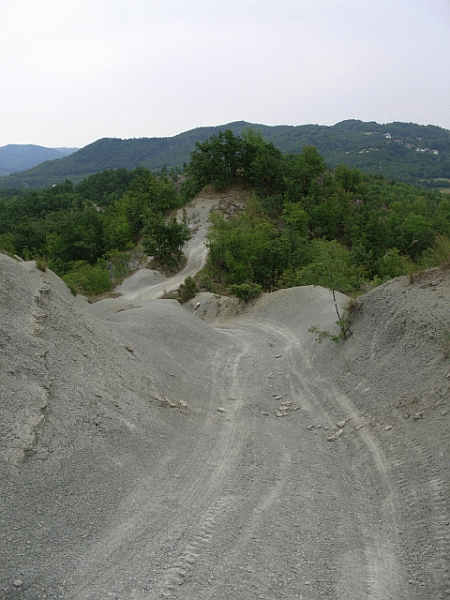 Discesa sui calanchi