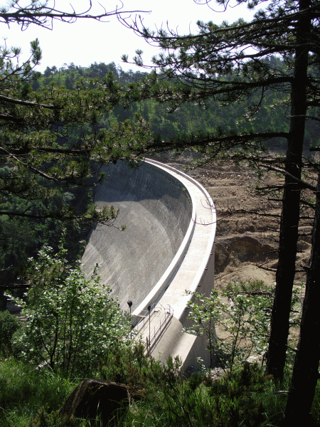 La diga del Lago Badana