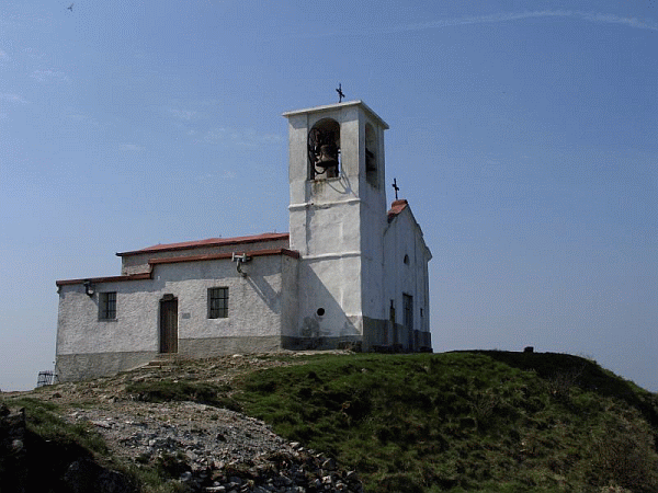 La chiesetta sul Monte Tobbio (mt. 1092)