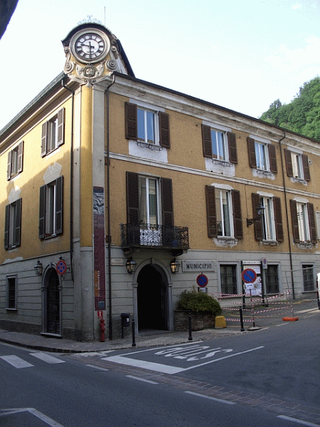 Il Municipio di Serravalle