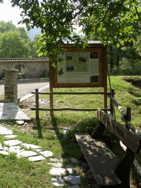 Area attrezzata nei pressi della chiesa