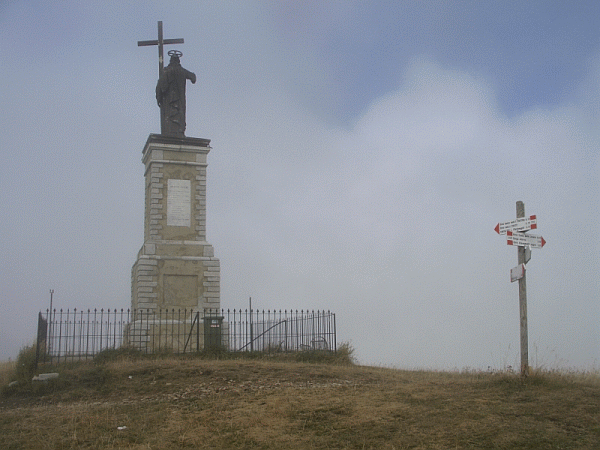 La statua del Redentore sul Monte Giarolo (m 1473)