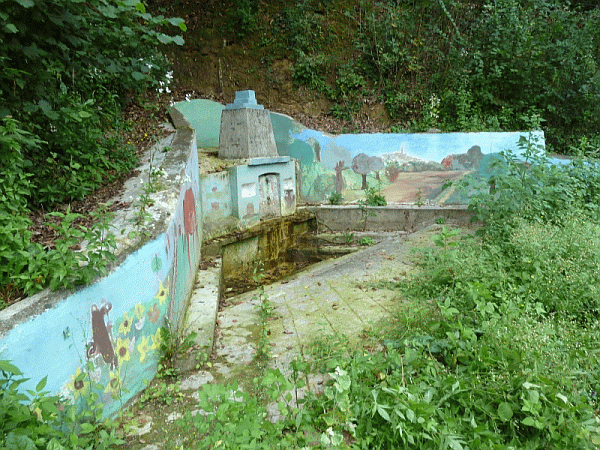 La Fontana Lunga