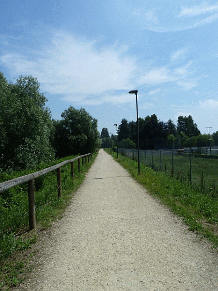 Il percorso lungo il fiume