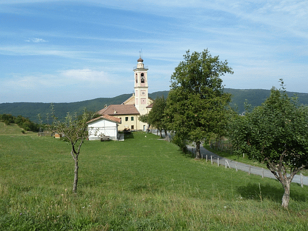 La chiesa di Dova Superiore