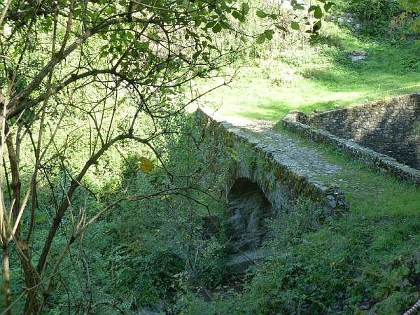 Il ponticello fra Connio e Carrega