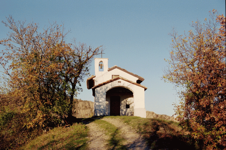 La chiesetta di Rivarossa